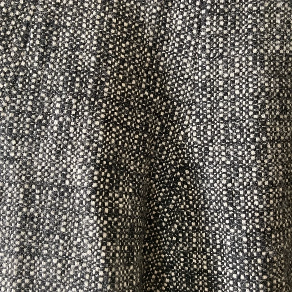 BANANA Republic factory skirt size 4 mini circle skirt 44% wool 56% cotton